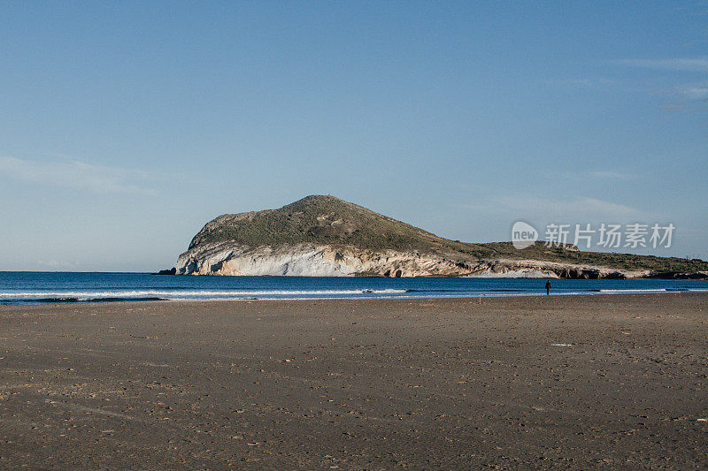 Monsul海滩位于西班牙Almeria的Cabo de Gata镇。